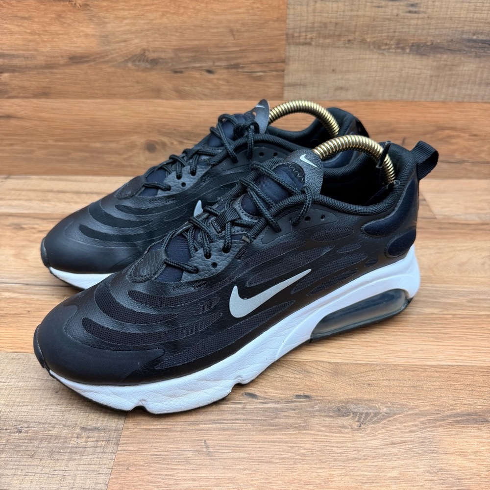 Nike Air Max Exosense Size 9.5 Running Sneaker Blk/Wht/metallic Silver - Picture 2 of 8